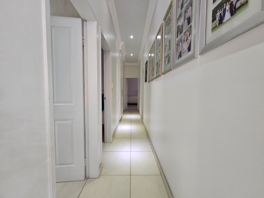 2 Bedroom Property for Sale in Flamwood North West
